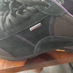 Dansko vibram sneakers